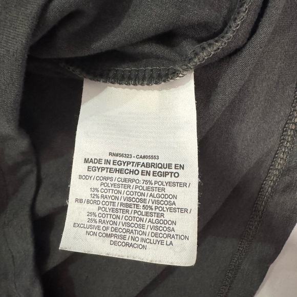 Nike Gray and Black Short Sleeve Tee - Picture 6 of 10